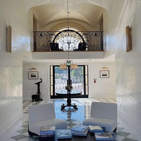 High-Gloss Polished Venetian Plaster